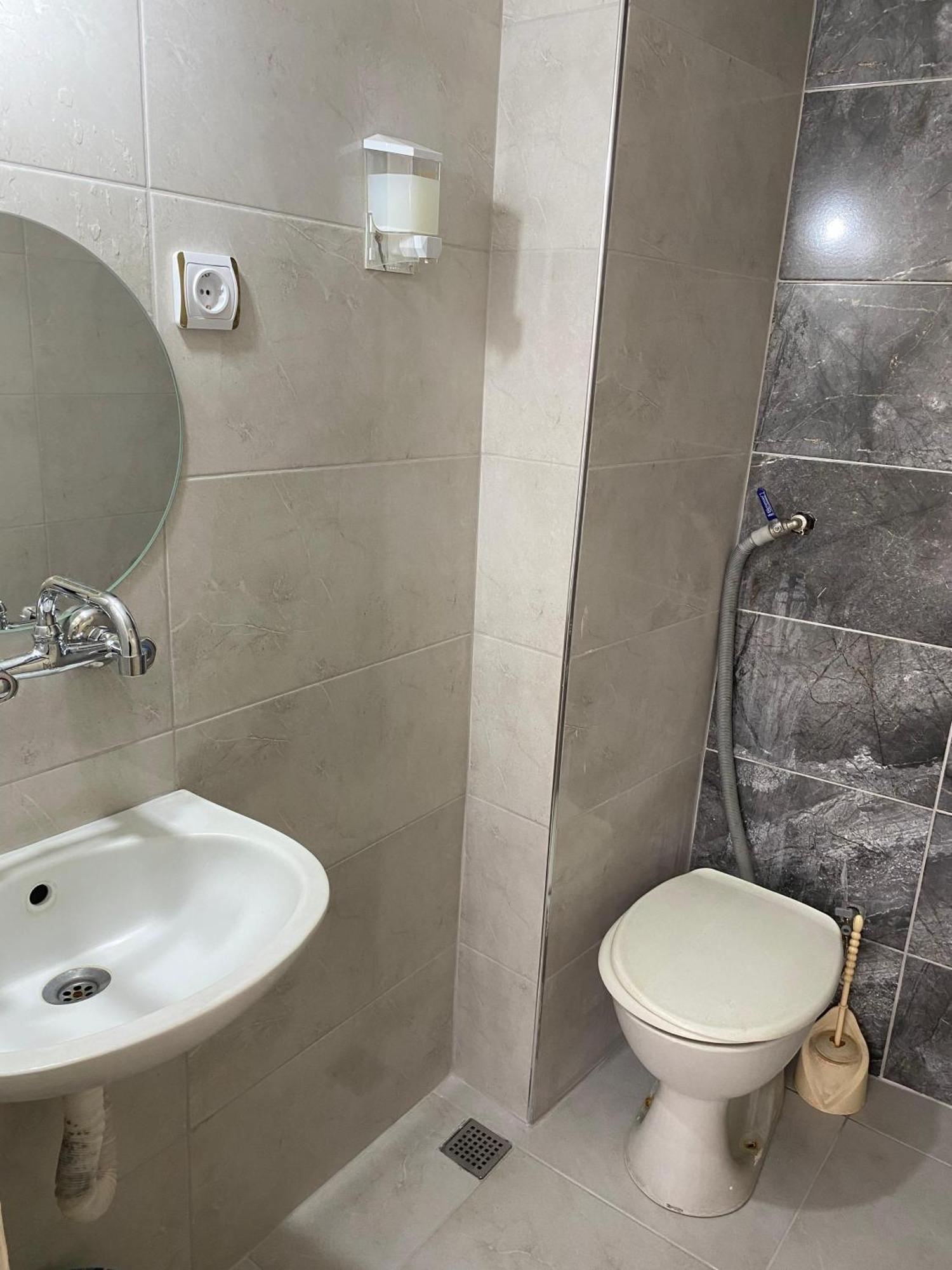 Oez Altinbasak Otel Ankara Bagian luar foto