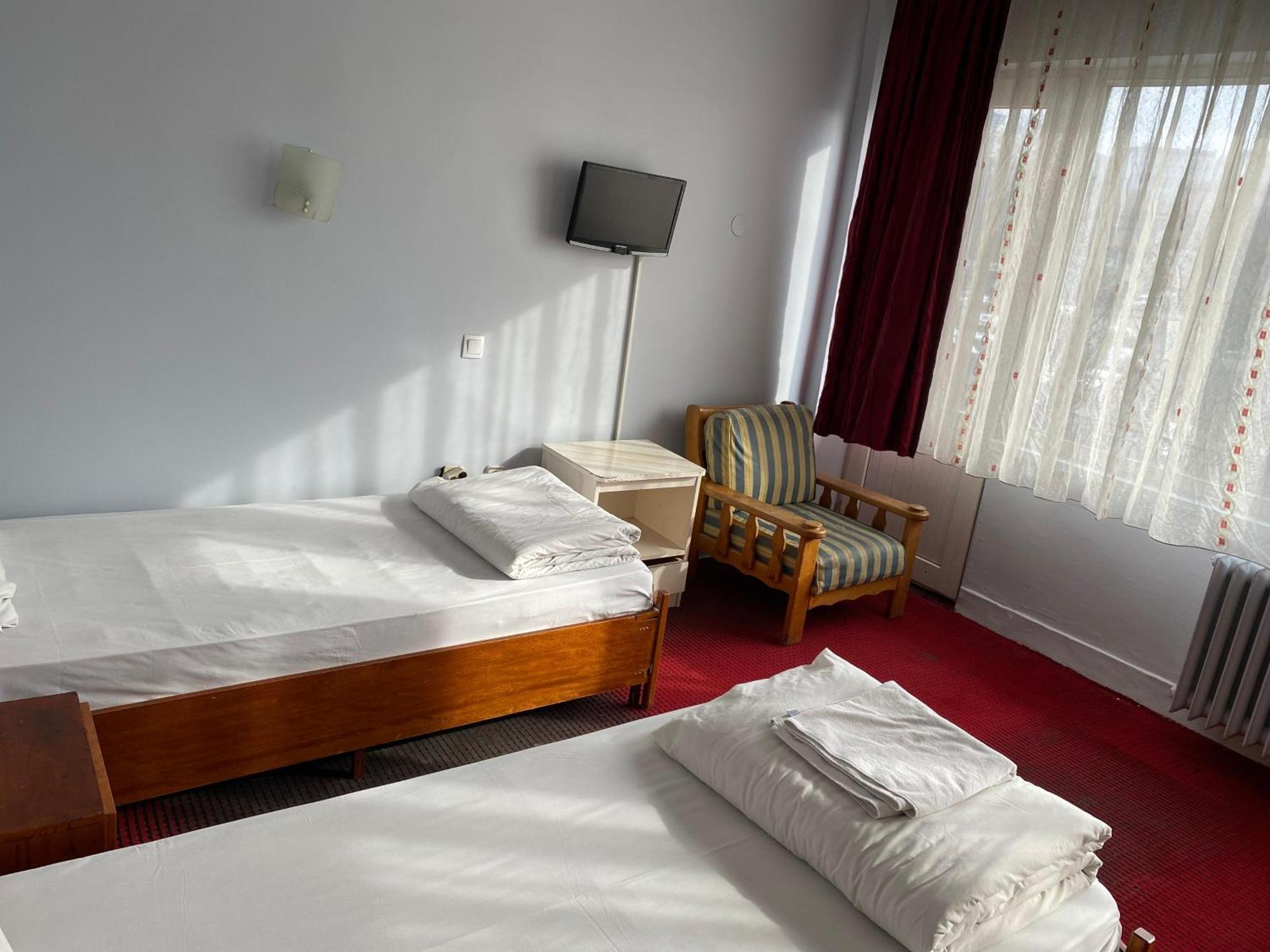 Oez Altinbasak Otel Ankara Bagian luar foto